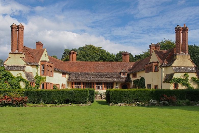 เปิดบ้านสไตล์คันทรี่สัมผัสบรรยากาศแบบธรรมชาติ