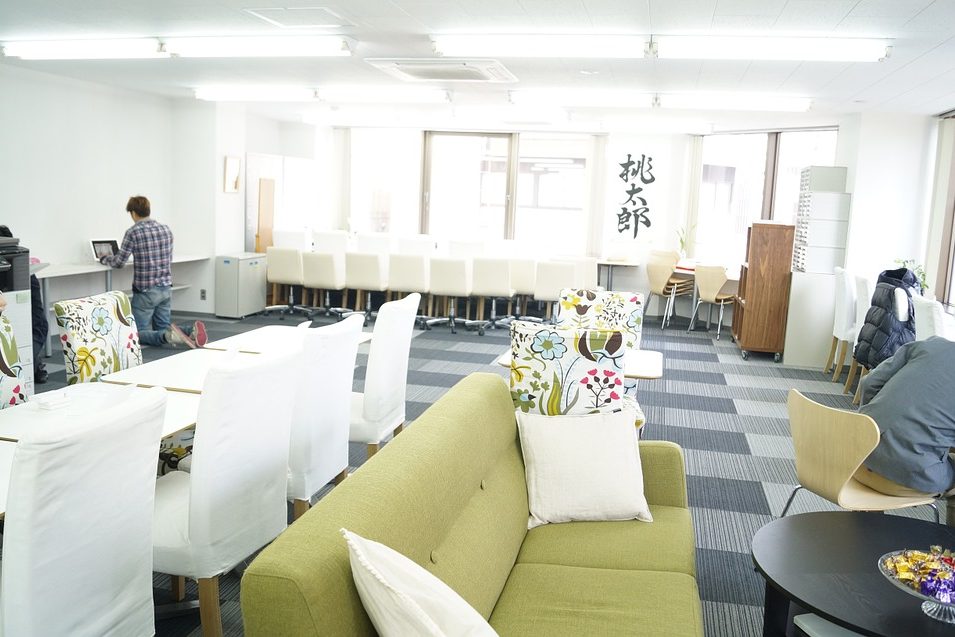 เลือกพรมปูพื้น สำหรับสำนักงาน โรงแรม