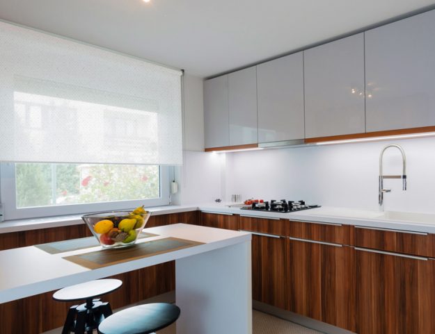 แต่งห้องด้วยม่านม้วนสไตล์โมเดิร์น