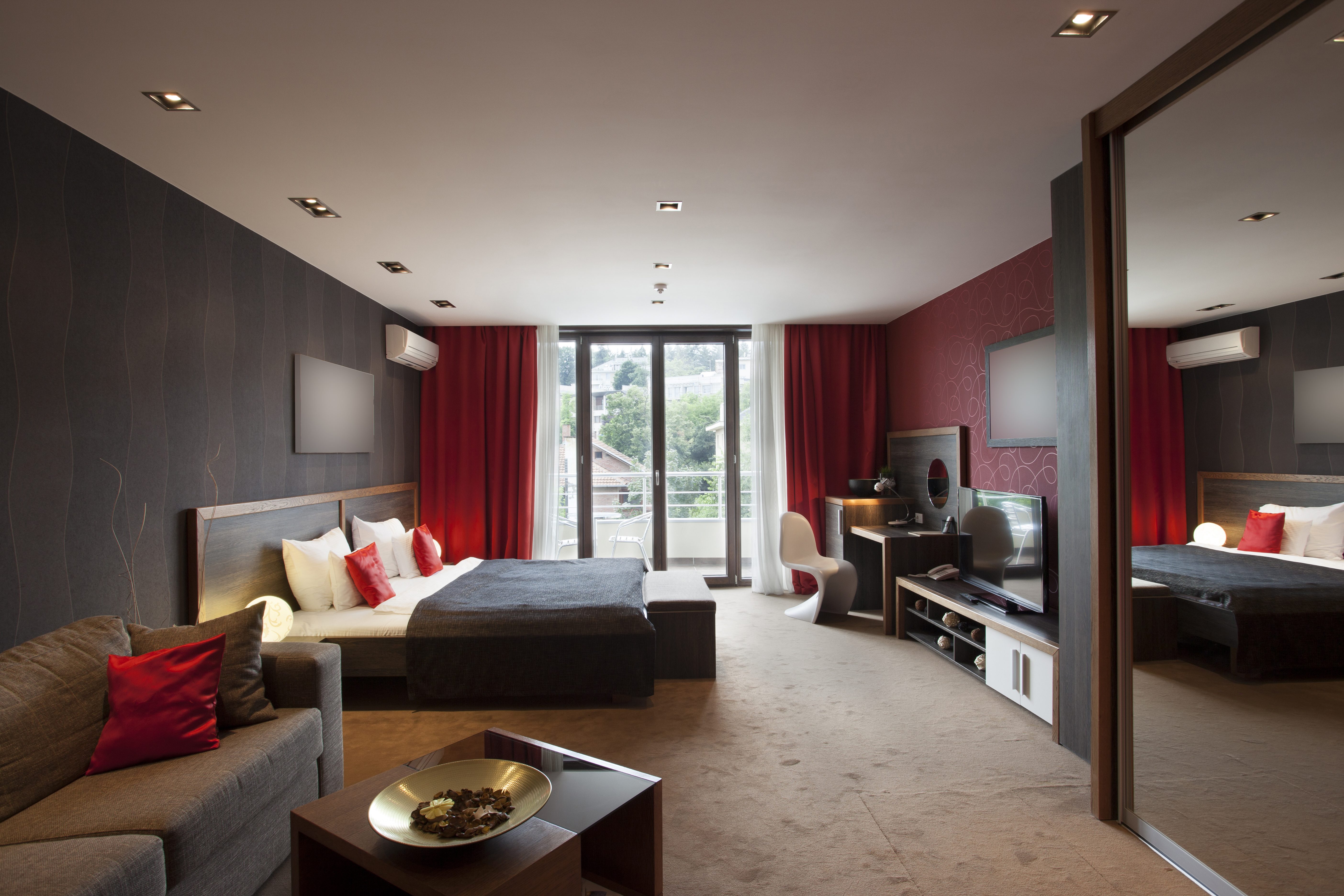 เสริมสร้างพลังให้บ้าน ด้วยสีสันจัดจ้าน