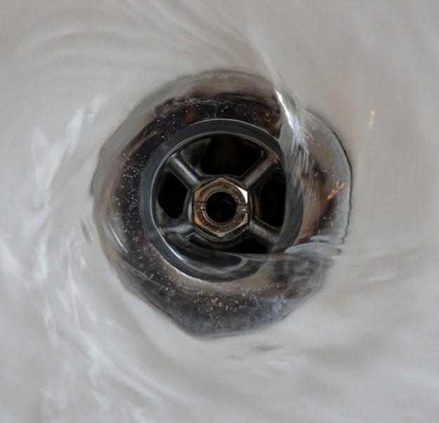 วิธีแก้ปัญหาท่อตัน ทำได้ง่ายสบายๆ