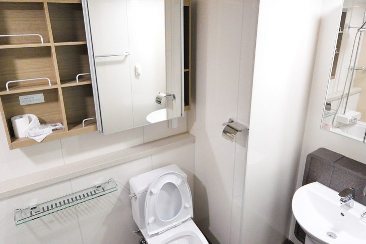 วิธีซ่อมชักโครกน้ำไหลไม่หยุด